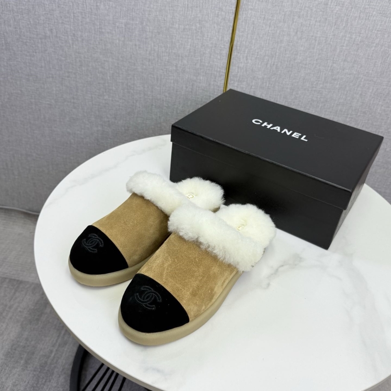 Ch**el slippers